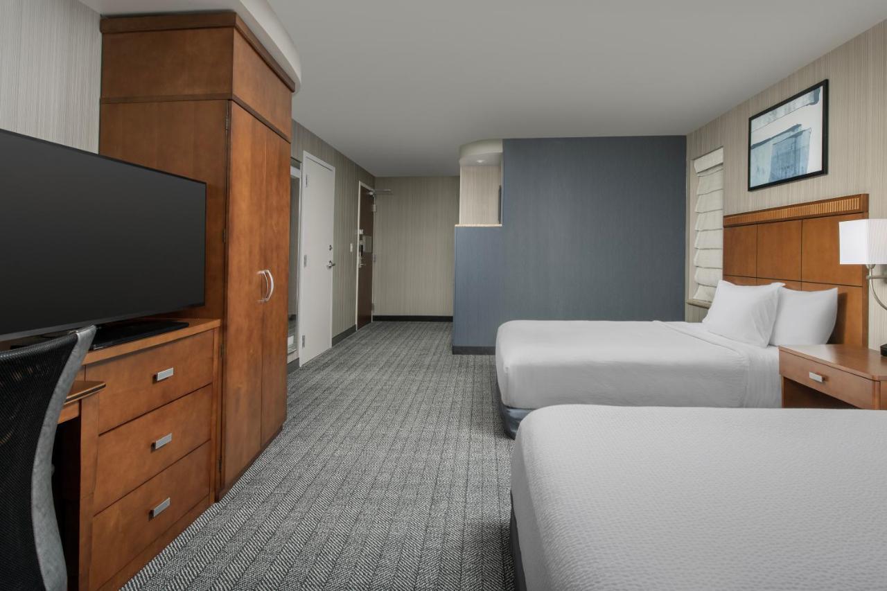 Courtyard By Marriott Seattle Kirkland Hotel Ngoại thất bức ảnh