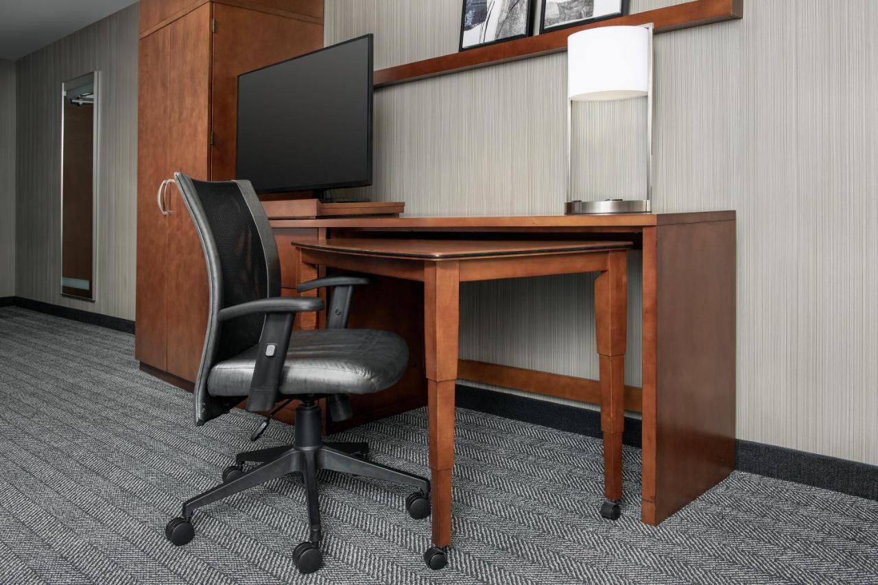 Courtyard By Marriott Seattle Kirkland Hotel Ngoại thất bức ảnh