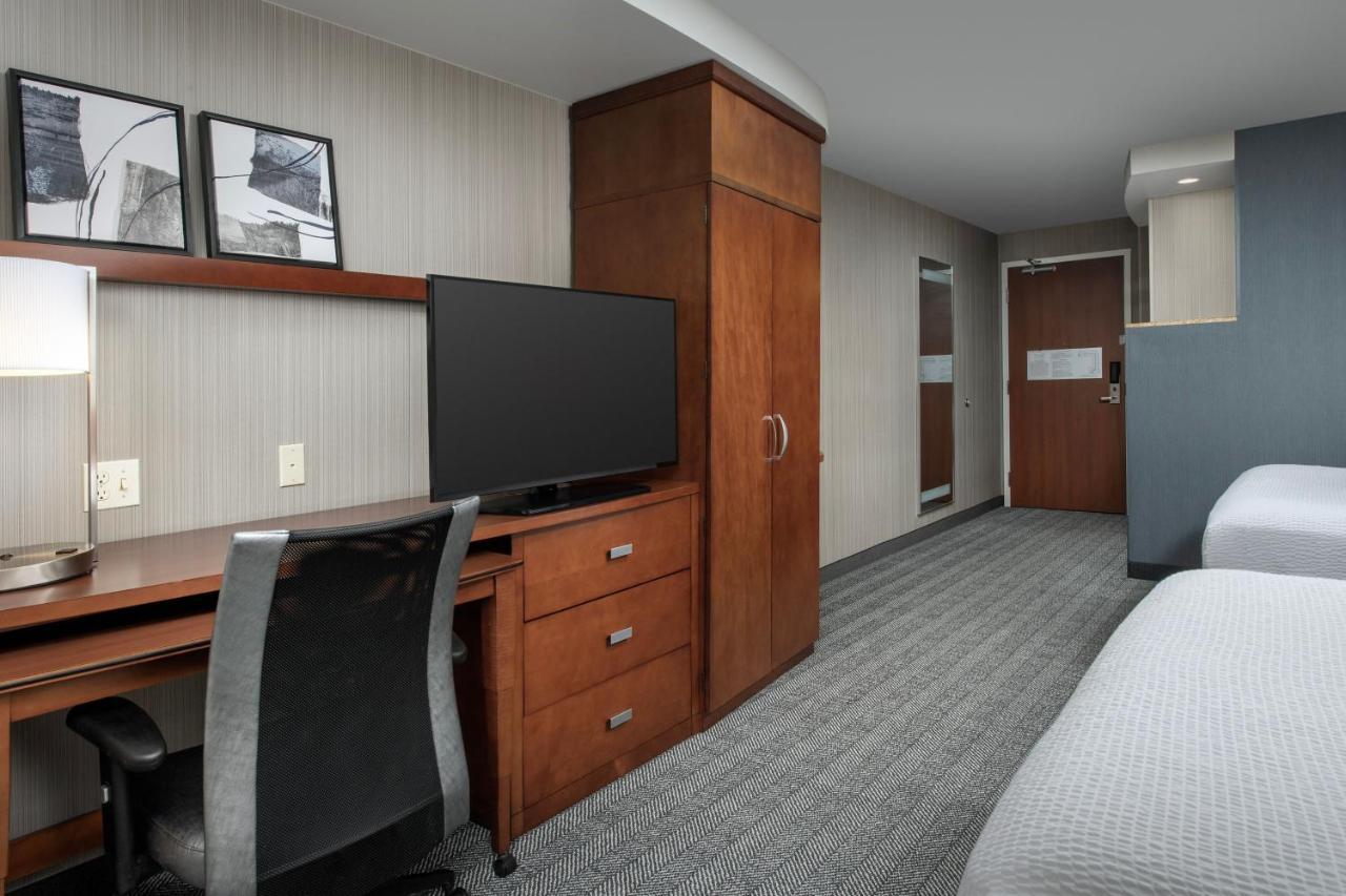 Courtyard By Marriott Seattle Kirkland Hotel Ngoại thất bức ảnh