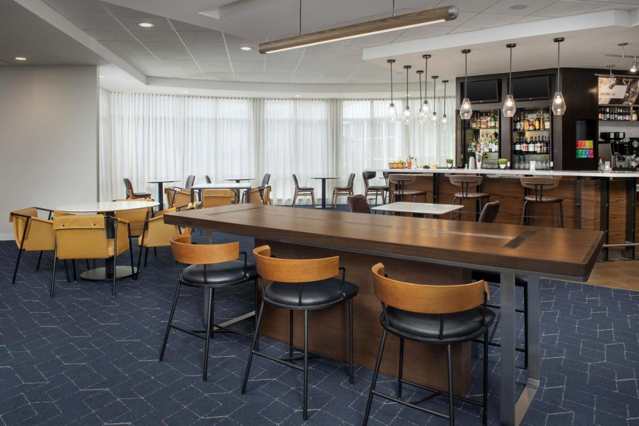 Courtyard By Marriott Seattle Kirkland Hotel Ngoại thất bức ảnh