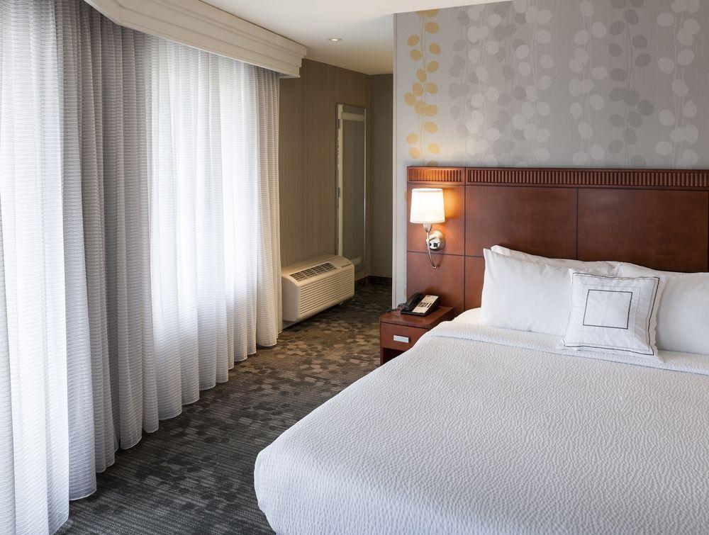 Courtyard By Marriott Seattle Kirkland Hotel Ngoại thất bức ảnh